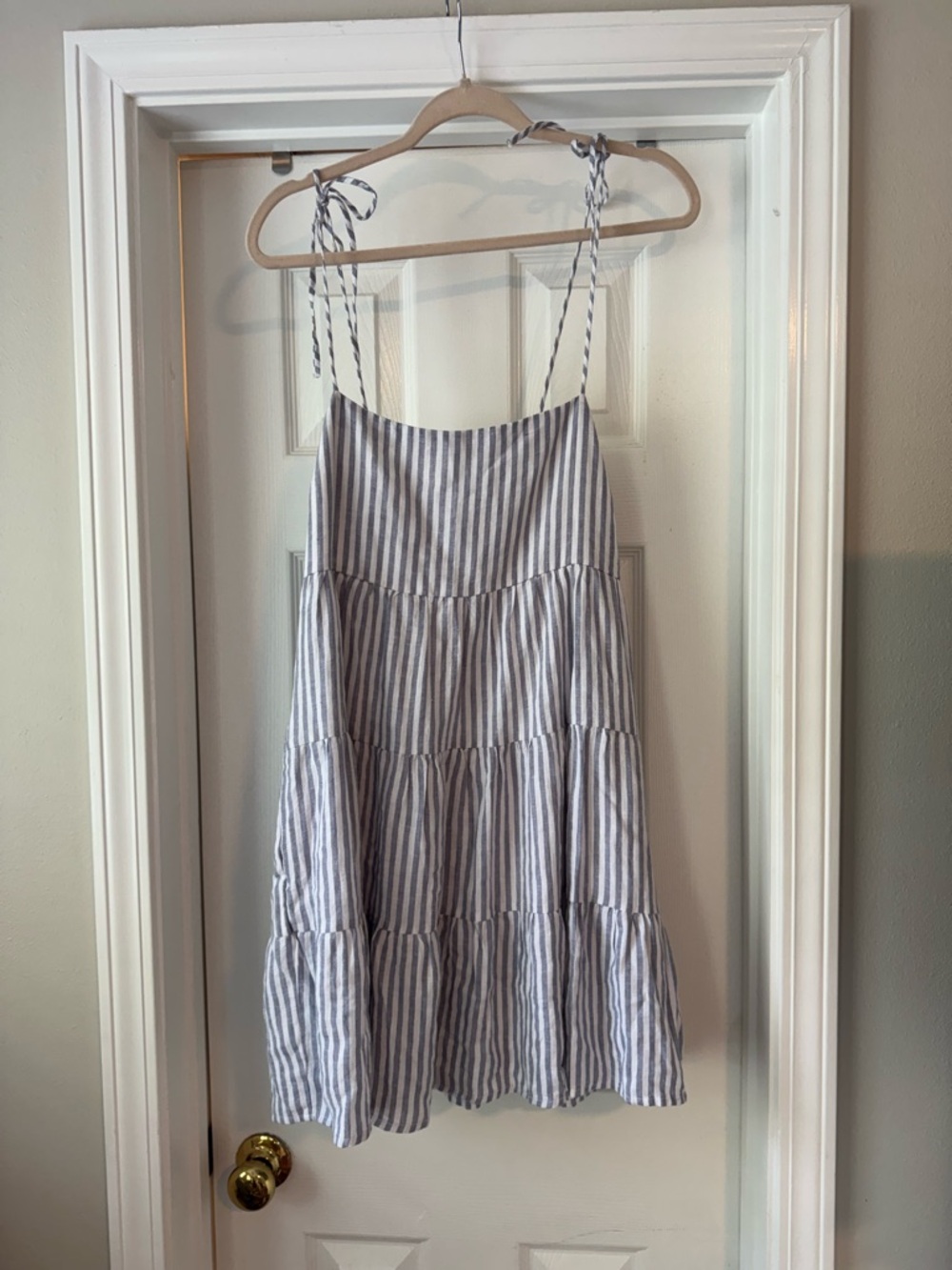 Abercrombie & Fitch Tiered Blue and White Striped Baby Doll Dress | Size Medium